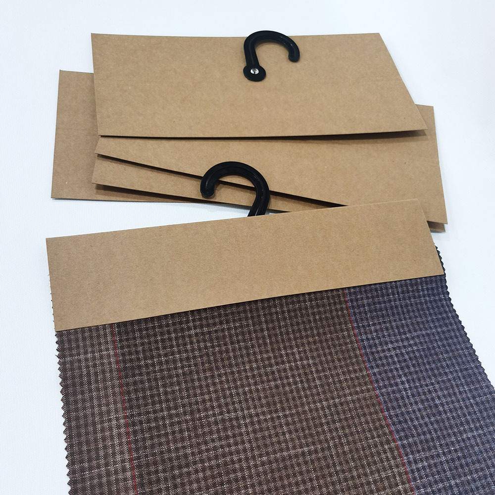 Custom Kraft Paper Fabric Sample Hanging Card, Eco-Friendly Textile Swatch Hanger Tag, and Cardboard Header Display for Curtains, Apparel, and Upholstery Materials